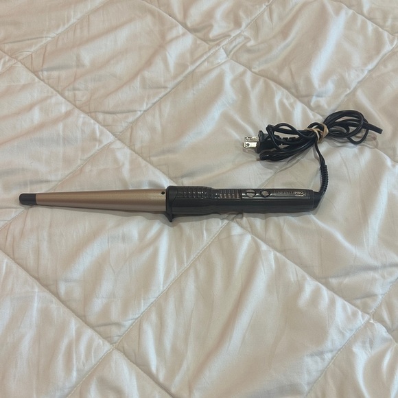 NWOT Sleek Black and Silver Curling Wand - Picture 1 of 5